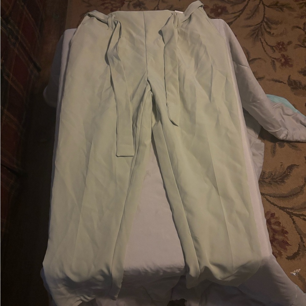 LG Cream Trousers with Relaxed Fit and Smooth Fabric